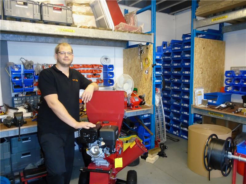 Titan Pro Workshop Team - Martyn at work