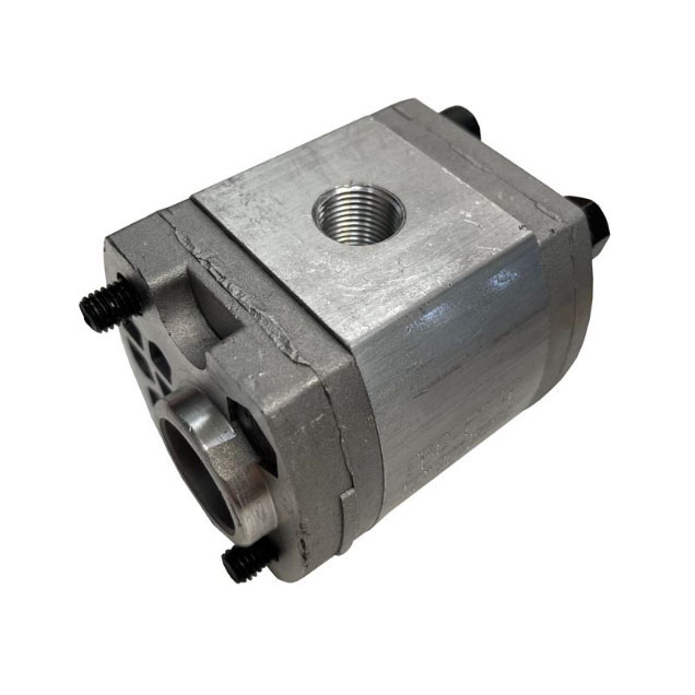 Hydraulic pump for log sales splitter