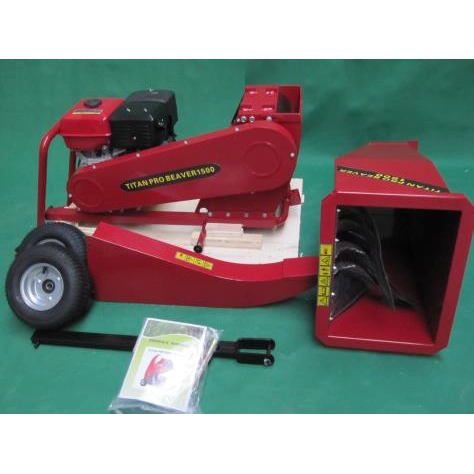 Titan Pro mechanic assembling the Beaver wood chipper in the workshop